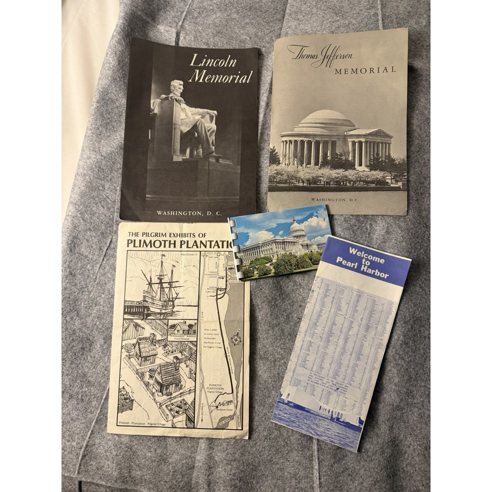 Vintage 1960s-1970s USA Memorabilia booklets + mini picture book‎ lot